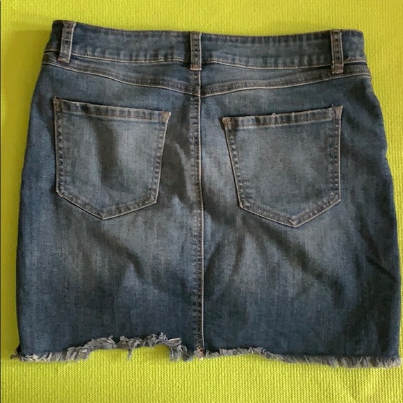 Denim skirt - Picture 2 of 3